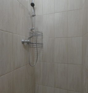 Flow House Hostel shower
